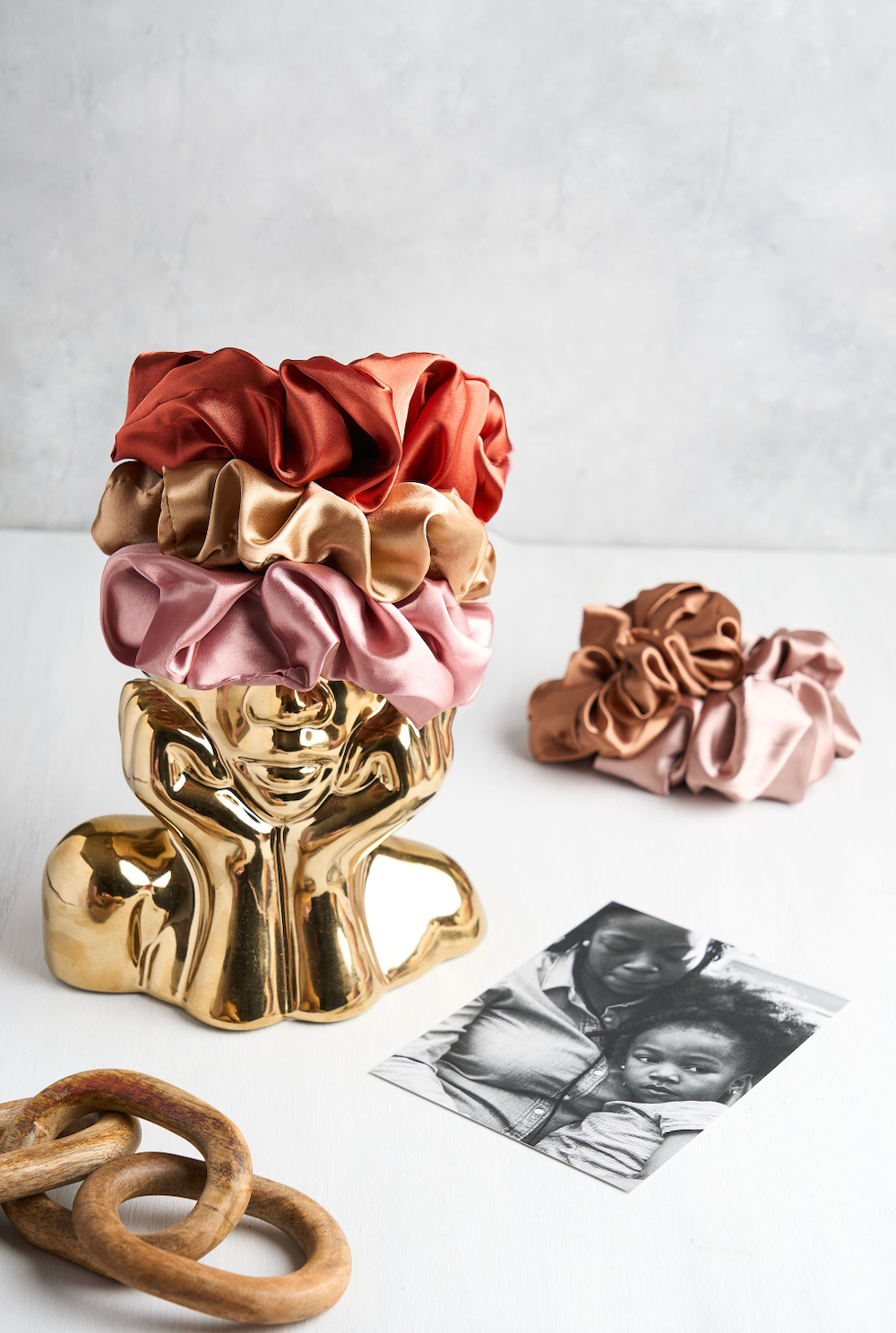 Scrunchie Satin Mediana Awua